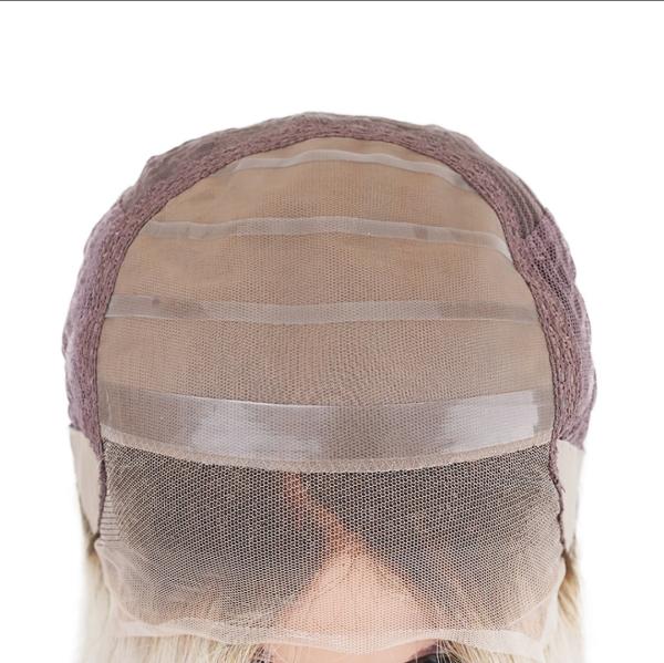 Des perruques à casquette médicale en silicone pour l' alopécie.