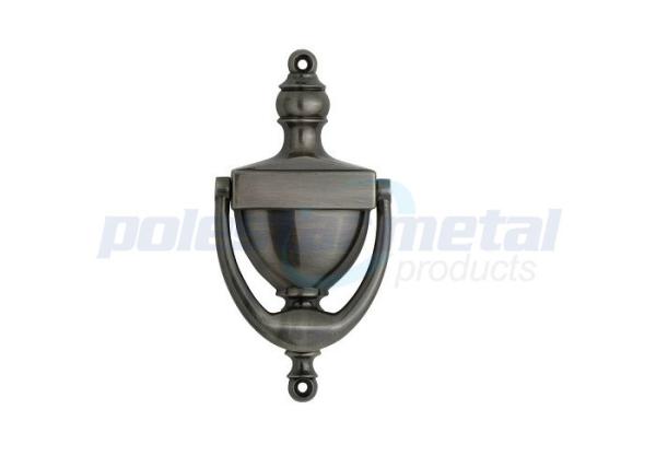 O hardware tradicional exterior da porta parte a aldrava de bronze antiga 6 1/4