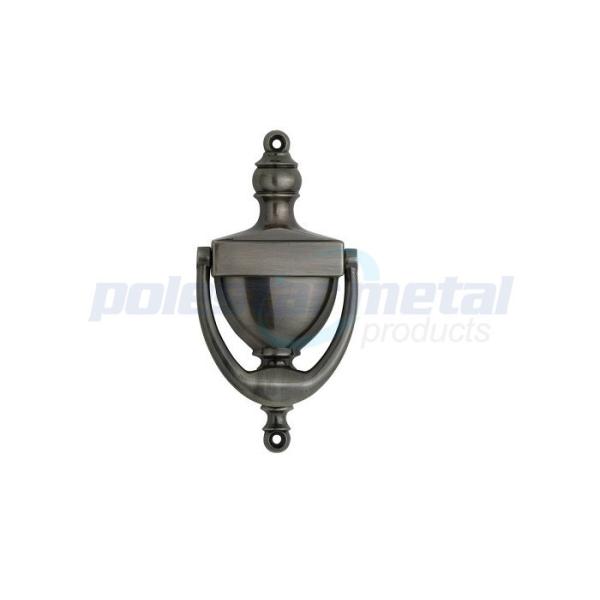 Внешнее традиционное оборудование двери разделяет античный латунный Knocker 6 1/я