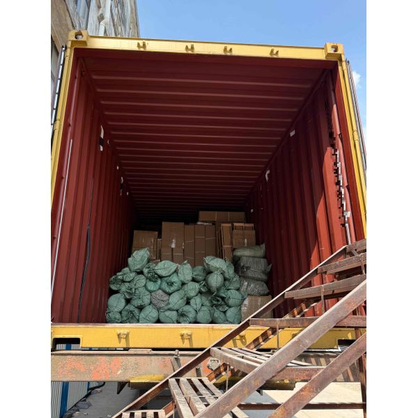 Quick Install SPC Floor Tiles Waterproof Easy To Maintain Anti-Scratch Anti-Bacteria Noise Reduction