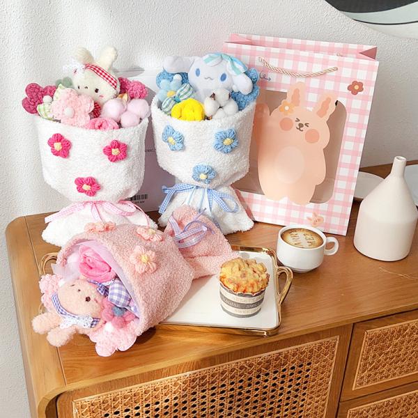 Qixi Set de Regalos para el Día de San Valentín - juguete de peluche y ramo de graduación