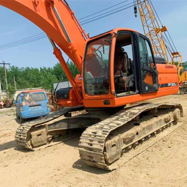 Excavateur Doosan DX300LC de 2017 de fabrication coréenne de 30 tonnes grand de seconde main moins cher