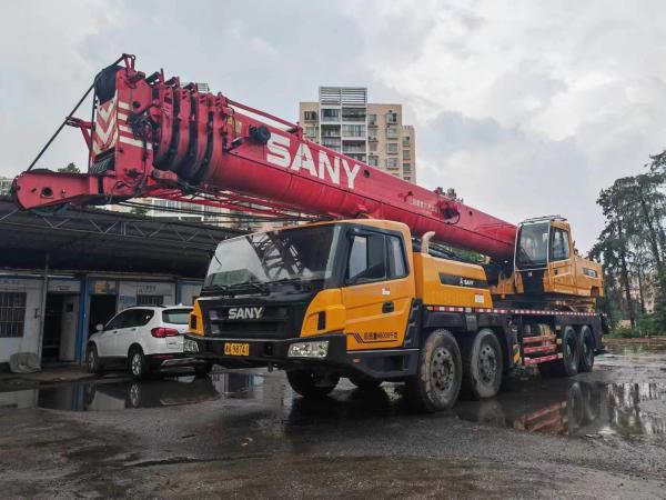 Service après-vente 2013 Stc750s 75t camion grue mobile utilisée grue hydraulique orange