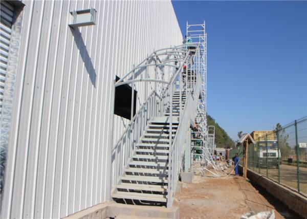 Construção de aço projetada costume do celeiro, construções de exploração agrícola de aço Demountable