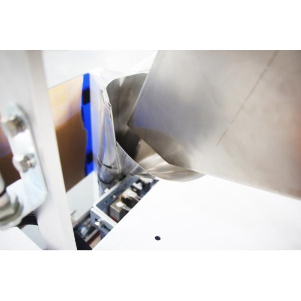 Easy Setting Automatic Seal Nuts Fastener Plastic Parts Medical Masks Small Bags Packing Machine