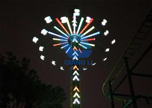 55.8m High 36p Crazy Thrill Rides , Amusement Park Sky Flyer Ride With Shine Lights