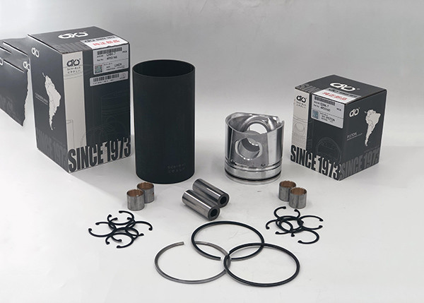 Liner Kit Engine Spare Parts Qsb6.7 Overhaul Kit Piston Ring Set For Cummins