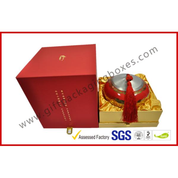 Handmade Gift Packaging Boxes , Rubber Oil Paper With Embossed Logo on Rigid Board Gift Box