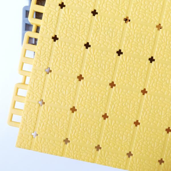 Outdoor Sports Gym Flooring in Red for Volleyball Tennis Badminton and Basketball Court