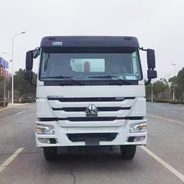 SINOTRUCK 14000 Liters Sewage Suction Truck With 226 hp High-pressure Cleaning Truck