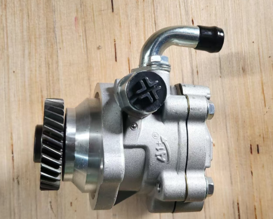 Nissan Urvan Caravan Car Steering Pump For 49110-VW600 49110-VW200 49110-VZ10A