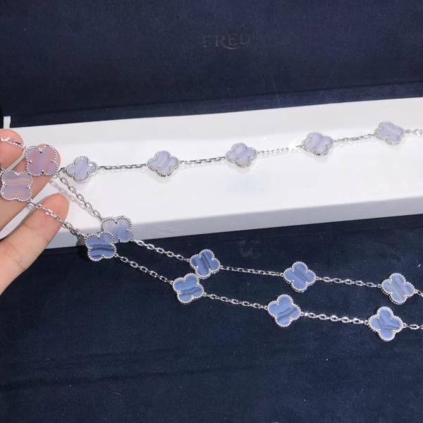 Fantastic  Van Cleef & Arpels 18k Gold Vintage Alhambra Necklace 10 Motifs