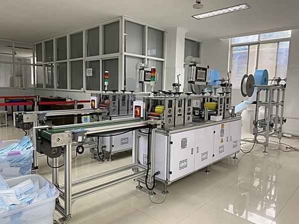 Nonwoven Fish Shape 175*95mm 3 Ply Face Mask Making Machine
