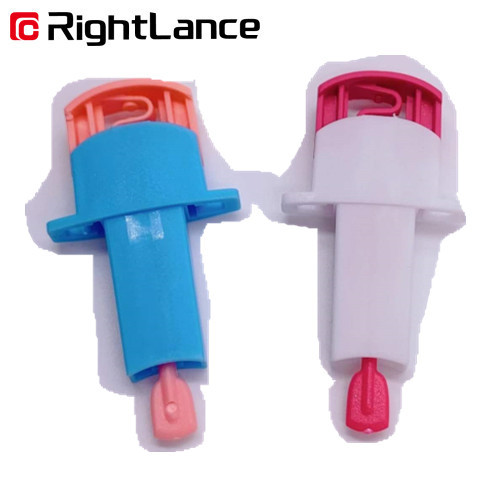 Pink Blue Disposable Diabetic Lancets 33g 1.5mm Independently Use