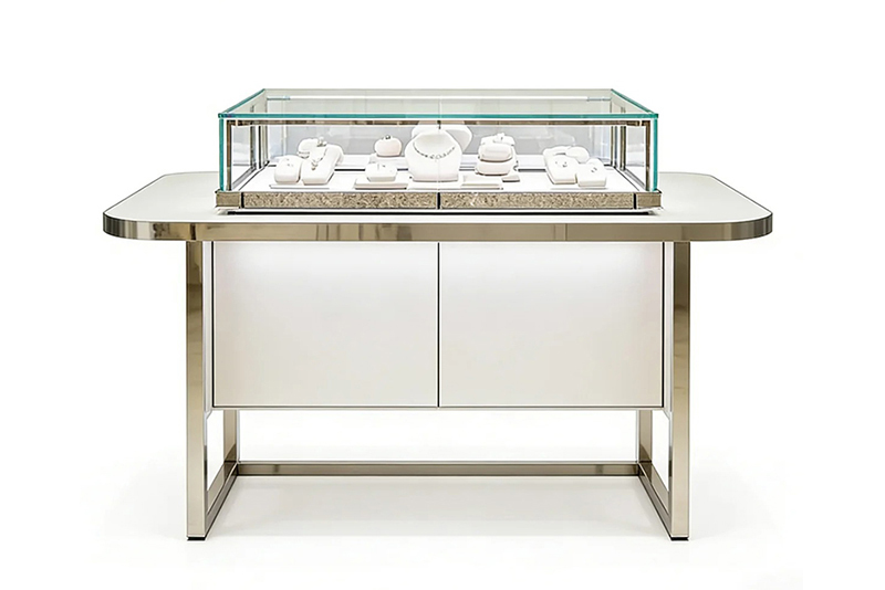 Minimalist White Matte Jewelry Showcase Display High Transparent Jewelry Display