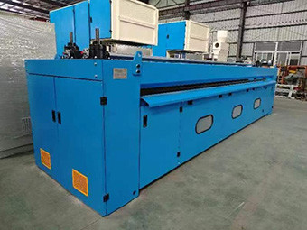 Máquina de dibujo de 5 rodillos de alta precisión para la producción de sustratos de geotextil y cuero sintético