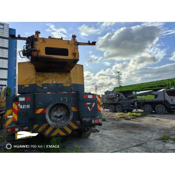 Yellow 300ton Truck Crane for Construction Equipment Terrian Mobile Crane Used Crane