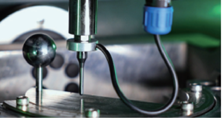 LMW-5 High-Efficiency 5-Axis Mill LMW-5 Enables Uninterrupted Wet and Dry Milling Production