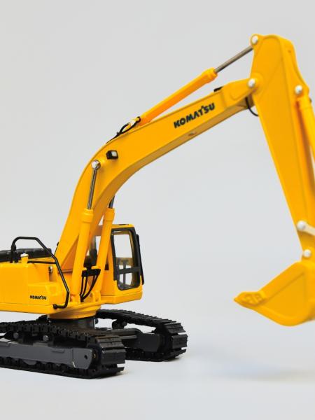 Komatsu PC200 Excavator 1/43 Scale Diecast Metal Model Collectible Opening Doors