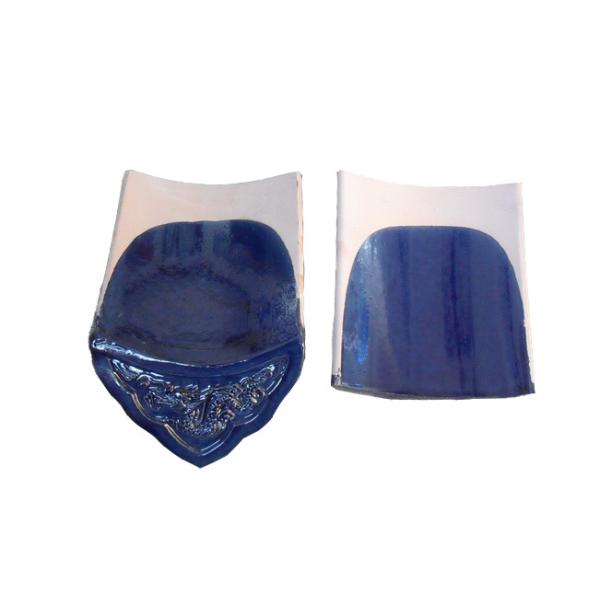 Черепицы кладбища стиля традиционного китайского голубые застекленные