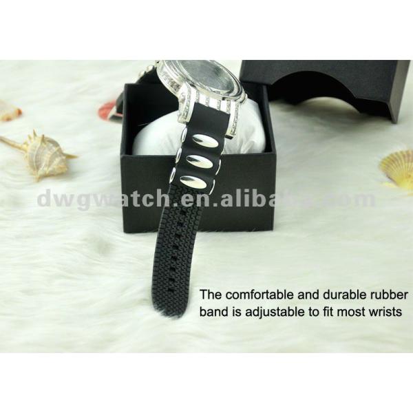 Дозор людей тазобедренного хмеля роскошный с стороной дозора Блинг Блинг