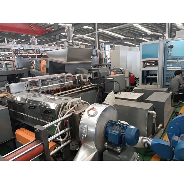 Vertical Low-Temperature Two-Stage Extruder | JCD Compact Design