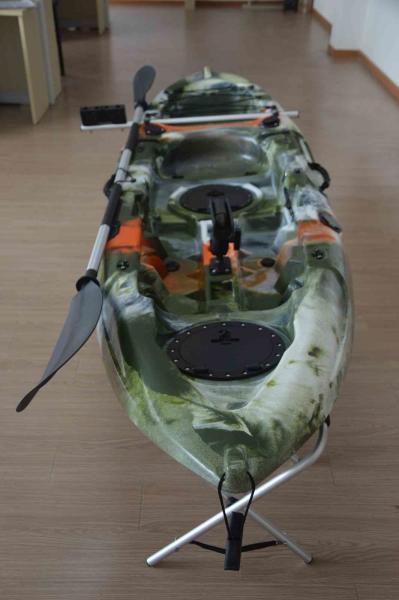Sit On Top Electric Powered Kayak Stable Customized Color With One Paddle