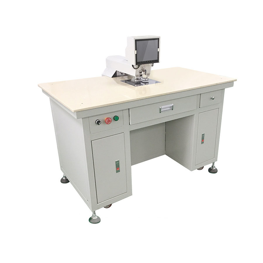 Semi-auto CCD Hole Punching Machine For Medical labels/Automotive Panel