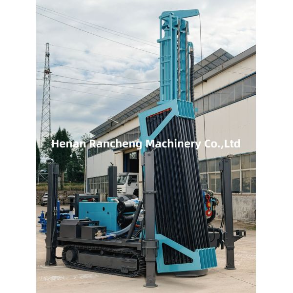RCF350C Hydraulic Tracked Water Well Drilling Rig Mud Pump Air Compressor