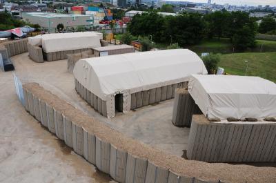 Protective Barrier House Wall Bastion Wall Hesco Raid Deployment For Military Defense