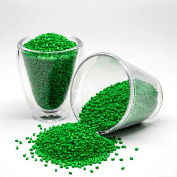 EVA couleur verte antibactérien Masterbatch Remplisseur en plastique pour le soufflage de film d'emballage alimentaire en PP PET