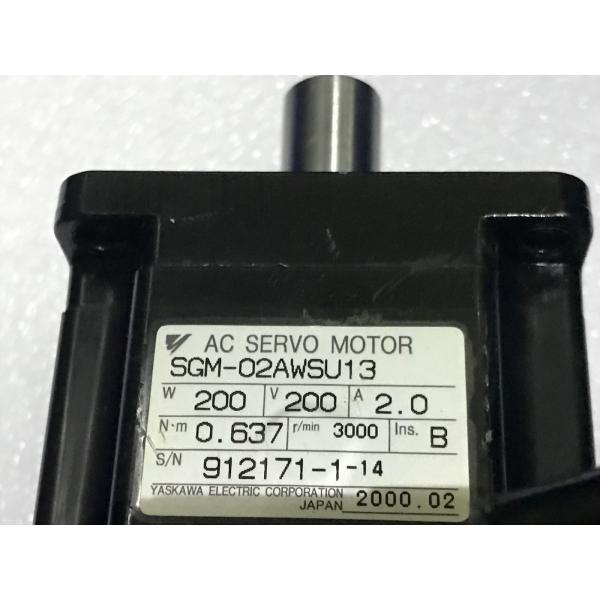 Yaskawa SERVO MOTOR 12 month warranty SGM-02AWSU13 3000r/min  Industrial Servo Motor