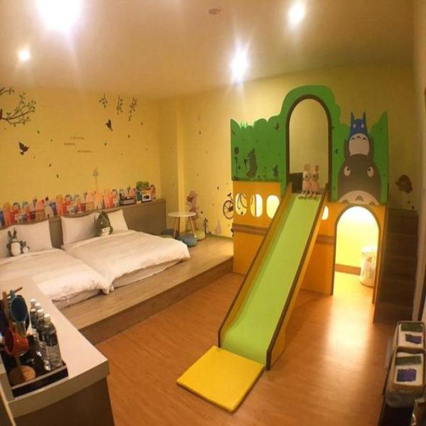 Small Family Vacation Slide Indoor Kids Slide for Kids' Activities
