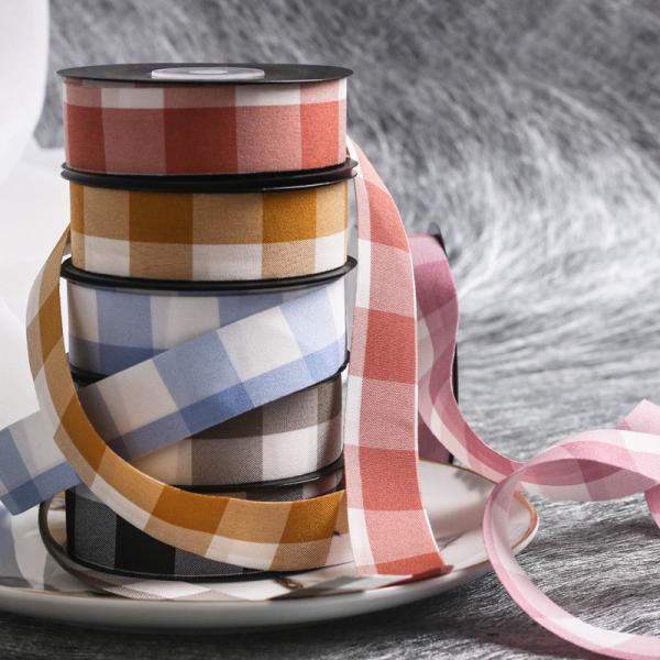 Чёрно-белая чекированная проволочная лента 7 мм-40 мм полиэстерная ленточная рулонка