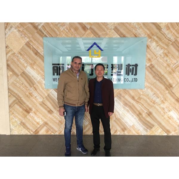 Цвет прокатал профили двери PVC UPVC пылает - подгонянный retardant