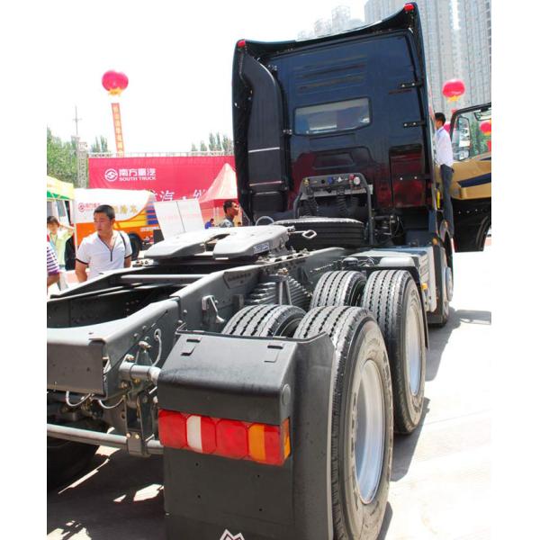 Strong Enough Engine Sinotruk HOWO Heavy Duty Tractor Truck 6X4 Euro2 336HP