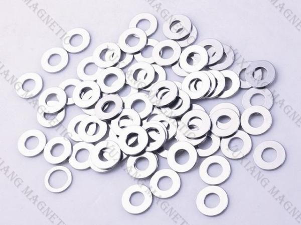 Ndfeb N35 - N52 Sintered Neodymium Permanent Magnets Bright Silver Color