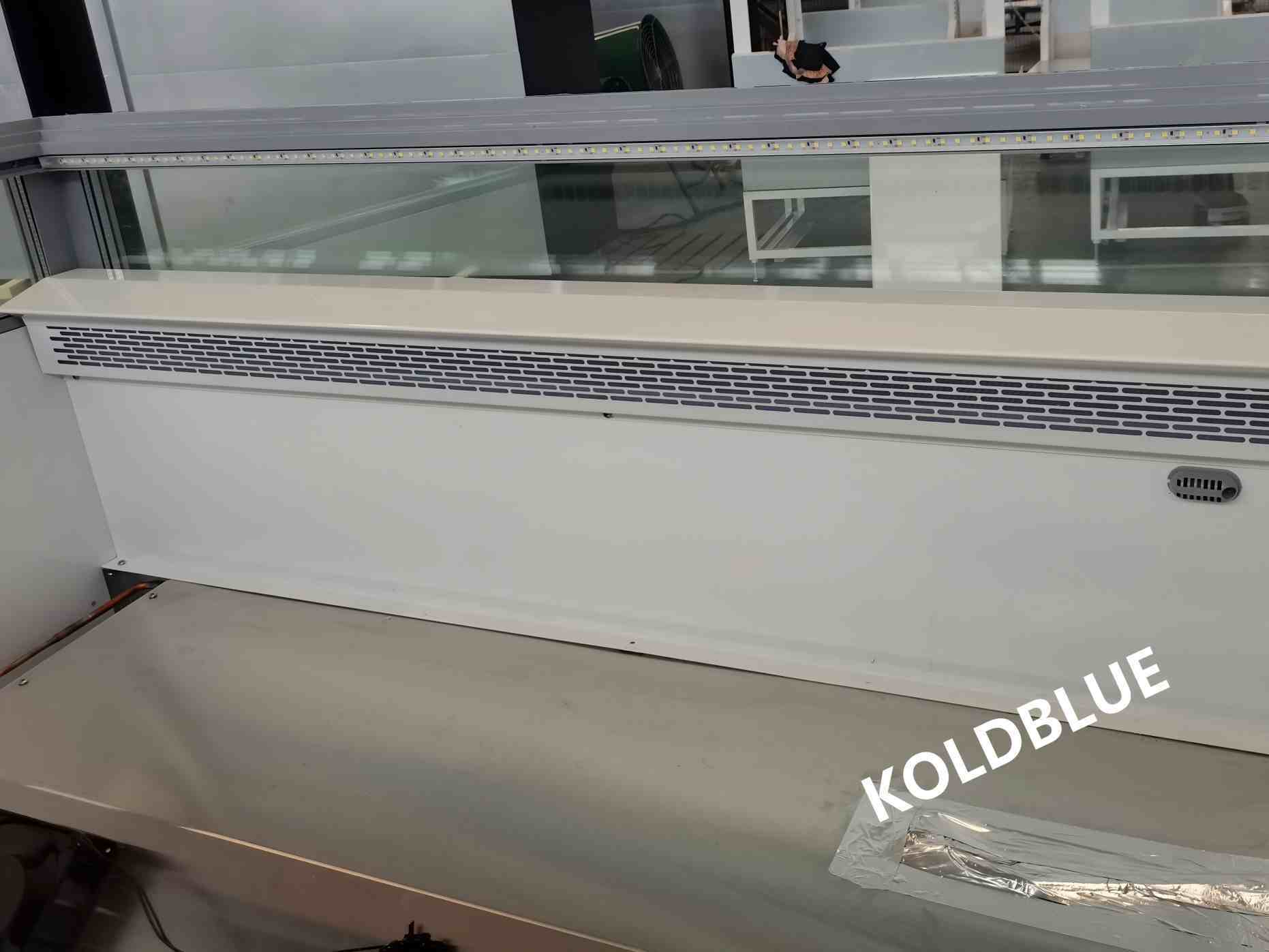 Island Refrigerated Convertible Chiller & Freezer With Built-In LED Lighting
