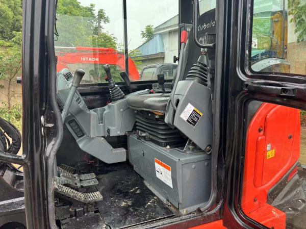 Used Caterpillar Crawler Excavator 1 Ton with 1 Year Warranty