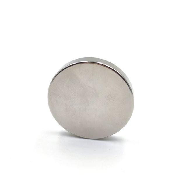 Customizable Round Neodymium Magnets N33M-N50M With Axial Magnetization Direction