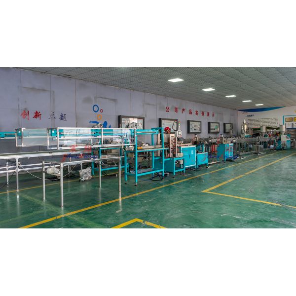 Automatic Refrigerator Door Gasket Production Line with Material Shortage Alarm SJ75 Mainframe and 45° Angle Cutting