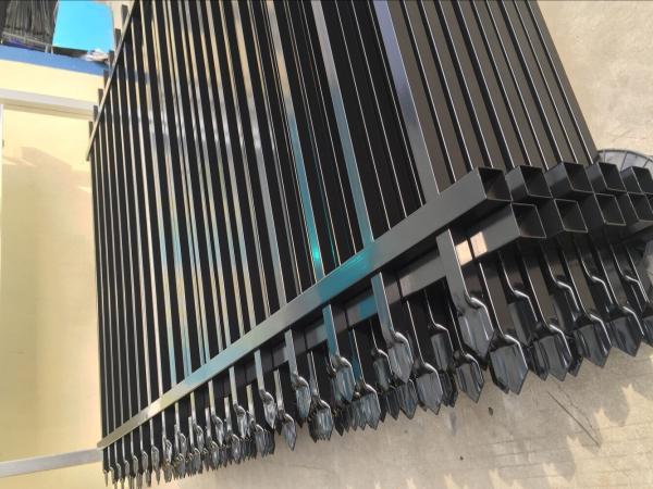 Boundary protection welded galvanized steel temporary picket fence tubular fencing