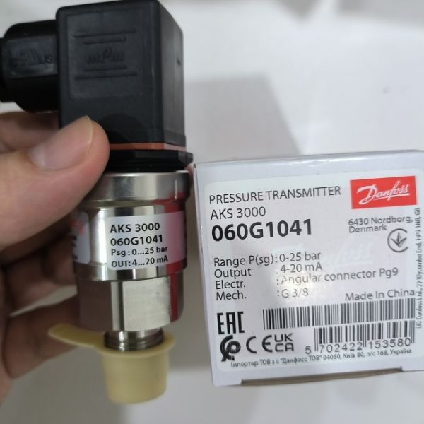 060G1041 Danfoss AKS3000 Pressure Transmitter 0-25Bar 0-362.5Psi