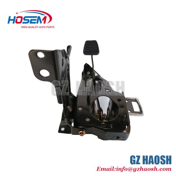 ISUZU 600P 100P OEM Replacement Clutch Pedal Auto Parts with 3 Months Warranty