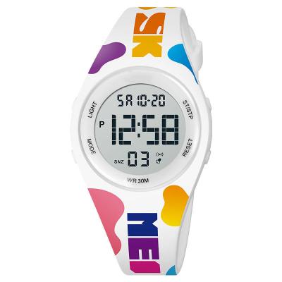 Reloj Deportivo Digital ABS Sports LED Watch Young Gift Kids Cartoon 5ATM Watch 1865
