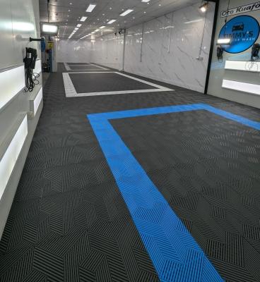Piles de plancher en plastique gris carré modulaire à verrouillage