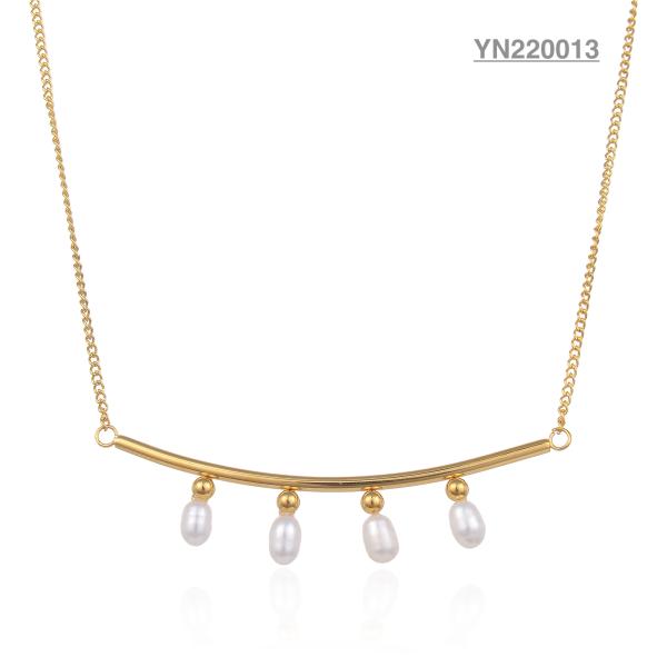 Luxury brand 4 white pearl embellished pendant necklace stainless steel necklace