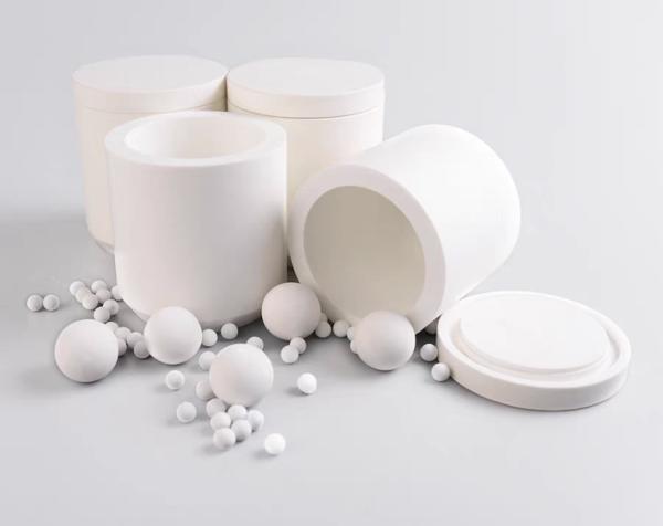 High-alumina ceramic ball milling jars used in planetary ball mills or jar mills