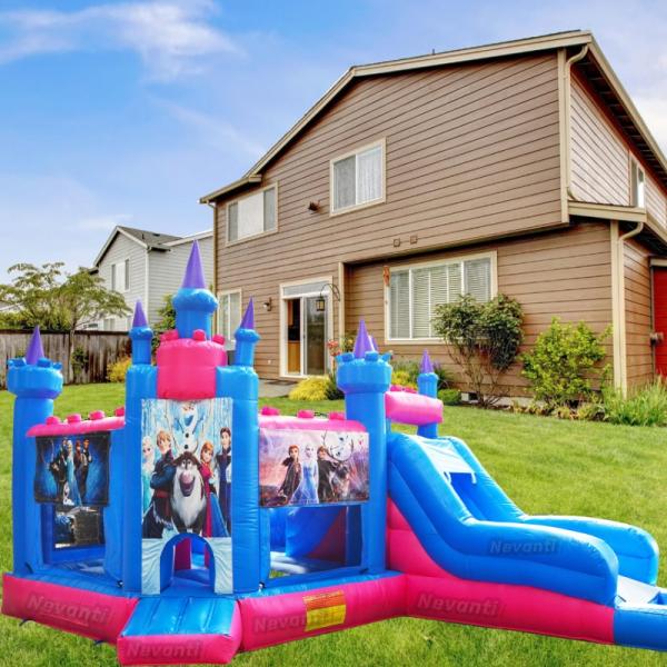 2024 Fashion Unisex Castle Bounce House with Inflatable Cinderella Design and 10x10 Size