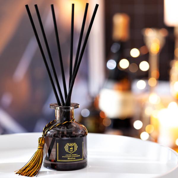 Luxury Design Glass Reed Diffuser Decorative Reed Diffuser With Stick 50ml Volume